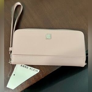Anne Klein pink wristlet wallet